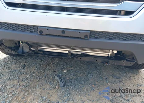 2015 Hyundai Santa Fe Sport 2.4L z USA, uszkodzony, nr VIN 5XYZTDLB3FG290501